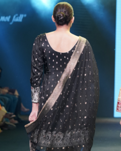 Black Banarasi Kurta Salwar Set - Image 5